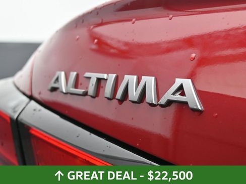 Used 2024 Nissan Altima 2.5 SR w/ SR Premium Package image 18