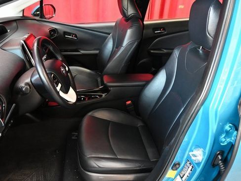 Certified 2019 Toyota Prius Prime Advanced image 2