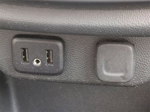 Used 2022 Chevrolet Traverse LS w/ Midnight/Sport Edition image 26