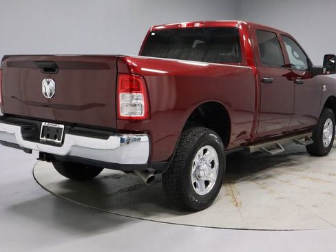 Used 2024 RAM 2500 Tradesman w/ Chrome Appearance Group AWD/4WD image 10