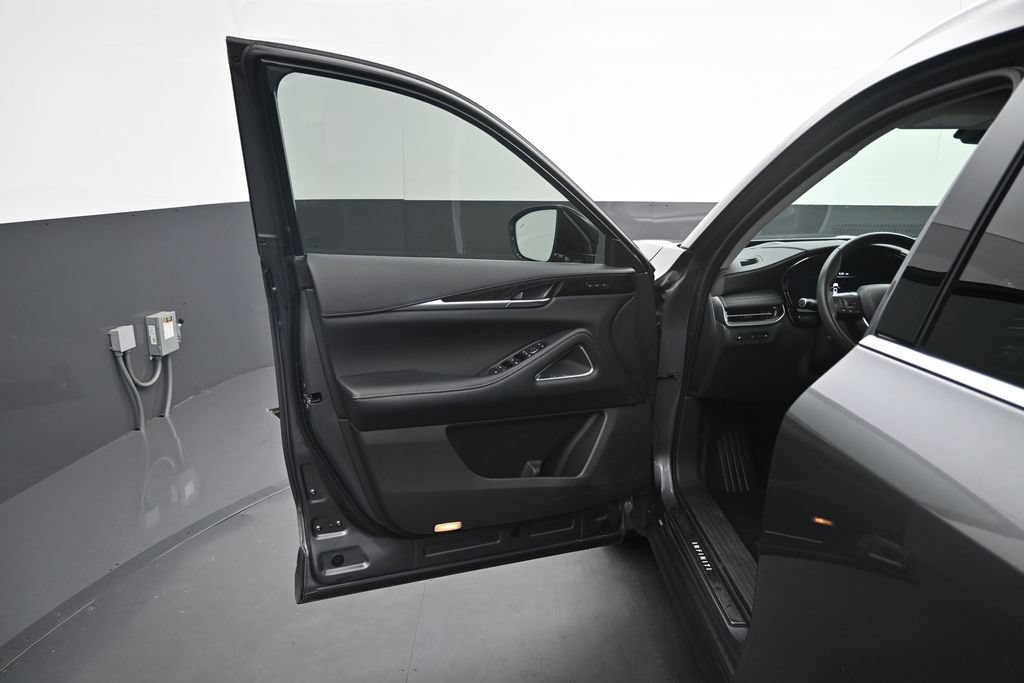 Used 2023 INFINITI QX60 Sensory w/ Vision Package AWD/4WD image 4
