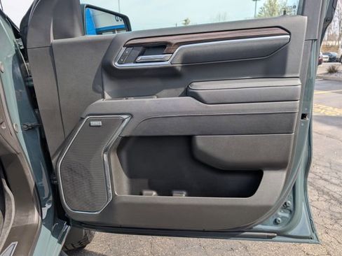 Used 2025 Chevrolet Silverado 1500 LT Trail Boss w/ Convenience Package II image 13