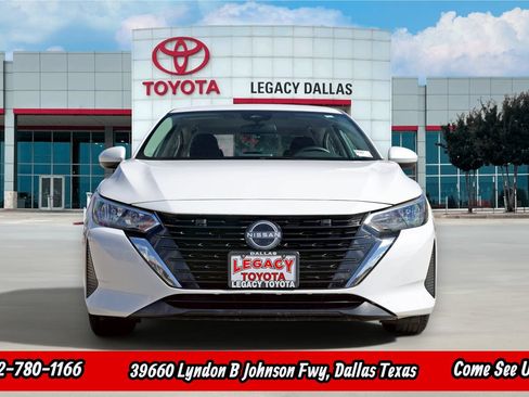 Used 2024 Nissan Sentra SV FWD image 5