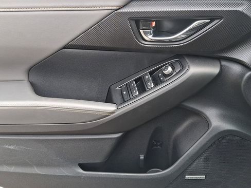 Used 2024 Subaru Crosstrek 2.5i Limited image 12