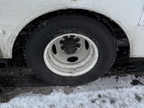 Used 2008 Ford E-350 and Econoline 350 Super Duty image 16