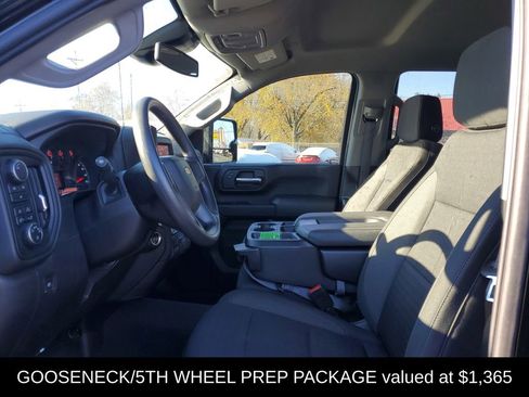 Certified 2024 Chevrolet Silverado 2500 Custom w/ Custom Value Package image 6