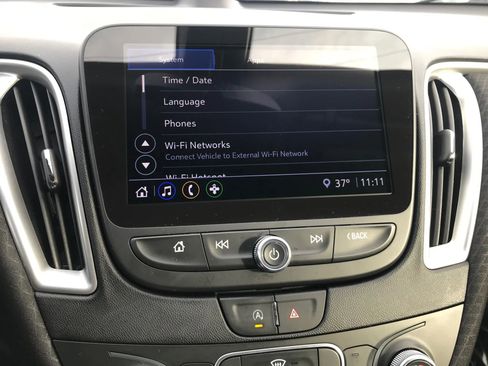 Used 2022 Chevrolet Malibu LS image 22