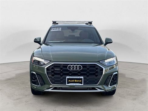 Used 2025 Audi Q5 2.0T Premium Plus w/ Premium Plus Package image 2
