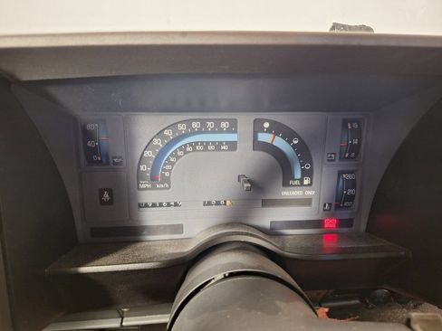 Used 1990 Chevrolet S10 Pickup 2WD Regular Cab image 13