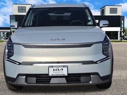 New 2026 Kia EV9 Wind