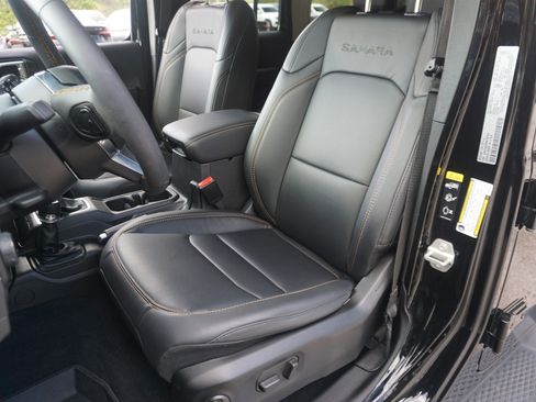 Used 2024 Jeep Wrangler Sahara w/ Technology Group image 13