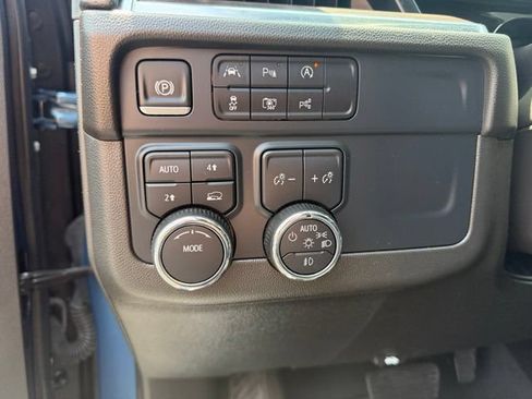 Certified 2025 Chevrolet Tahoe Premier AWD/4WD image 18