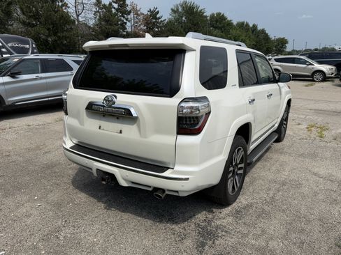 Used 2021 Toyota 4Runner Limited AWD/4WD image 13