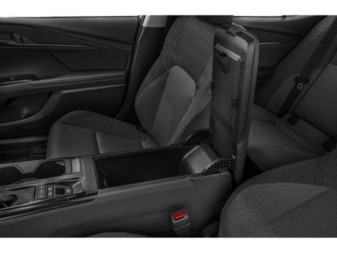 New 2025 Toyota Camry LE image 14