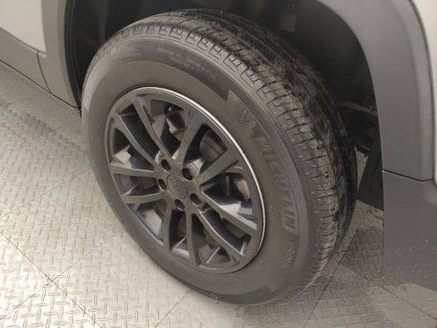 Used 2020 Jeep Cherokee Latitude image 31