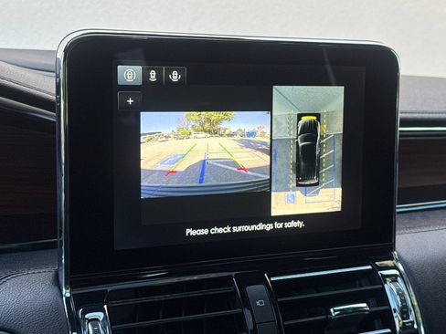 Certified 2021 Lincoln Navigator Reserve AWD/4WD image 20