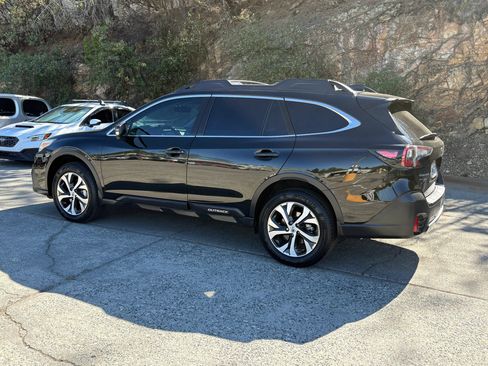 Used 2020 Subaru Outback Limited AWD/4WD image 3