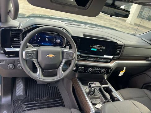 New 2026 Chevrolet Silverado 1500 LT image 25