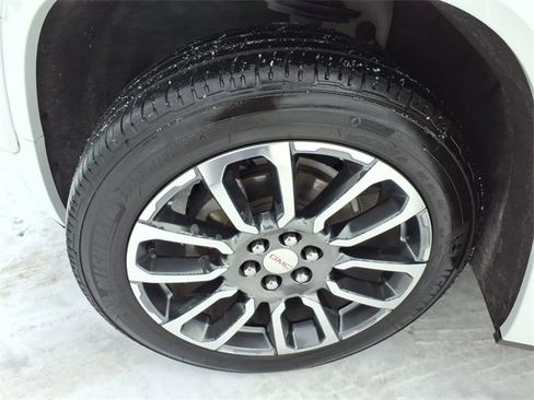 Used 2020 GMC Acadia Denali w/ Technology Package image 22