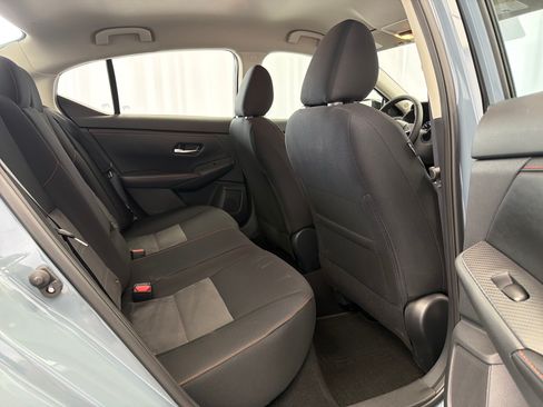 Used 2025 Nissan Sentra SR FWD image 11
