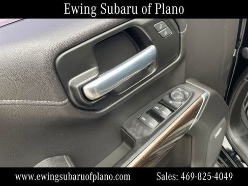 Used 2021 Chevrolet Silverado 1500 LT Trail Boss w/ Convenience Package II image 12