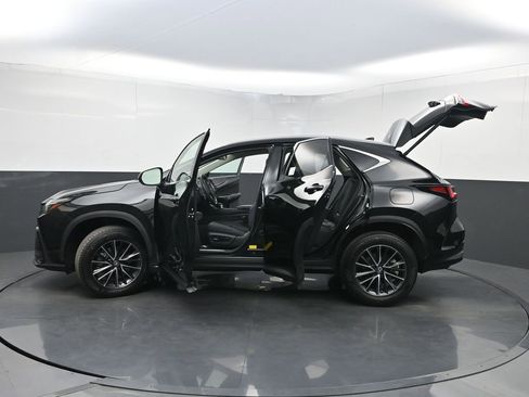 Used 2024 Lexus NX 250 FWD w/ Towing Package (2000 Lbs) image 35