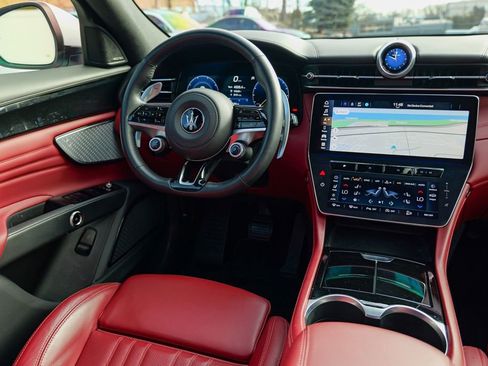 Used 2023 Maserati Grecale Modena image 42