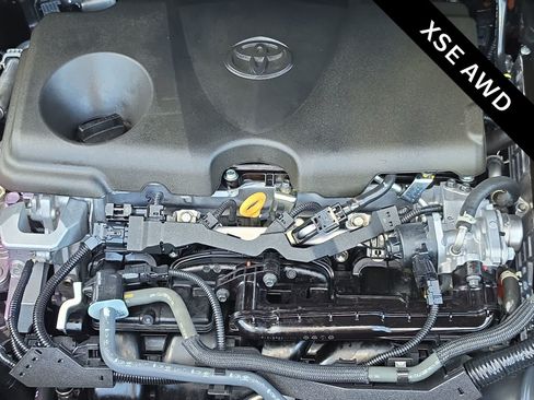Used 2025 Toyota Sienna XSE AWD/4WD image 13