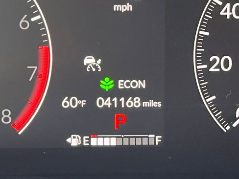 Used 2023 Honda CR-V LX image 7