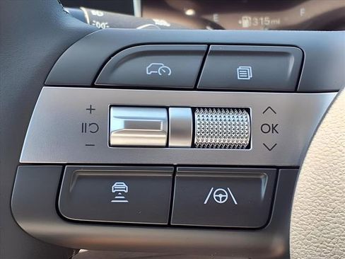 New 2025 Hyundai Sonata Limited image 19