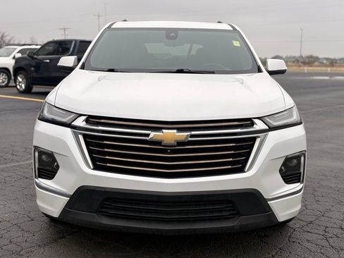 Used 2023 Chevrolet Traverse High Country image 2