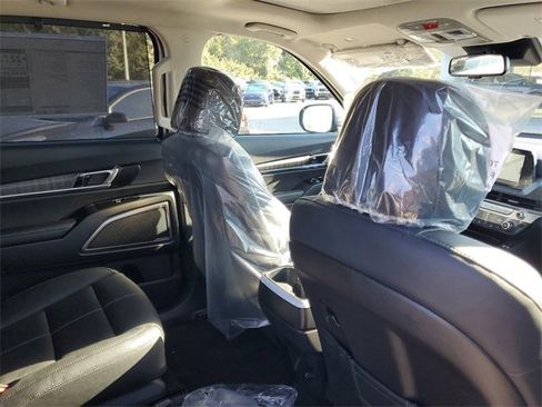 New 2025 Kia Telluride EX w/ EX Captain's Chair Package image 31