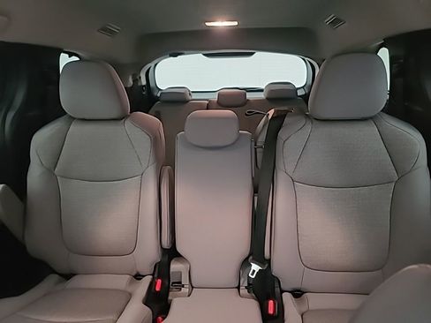 Used 2026 Toyota Sienna LE FWD image 26