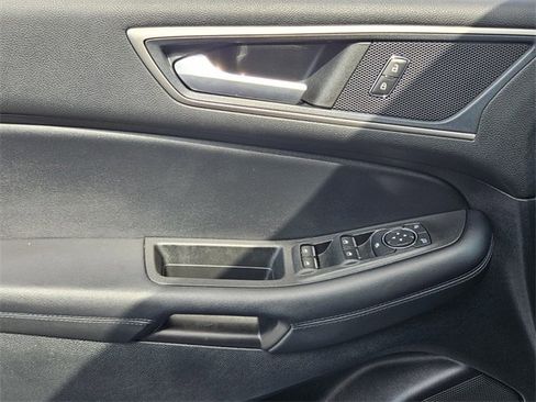 Used 2022 Ford Edge SEL w/ Convenience Package image 31