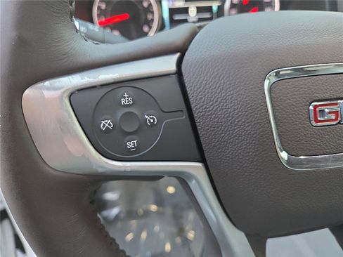 Used 2017 GMC Acadia SLT image 20