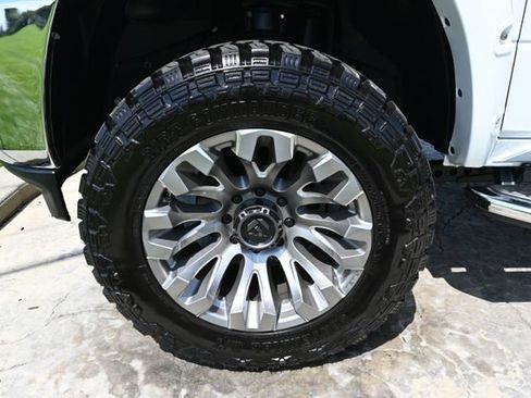 Used 2024 RAM 2500 Big Horn AWD/4WD image 10
