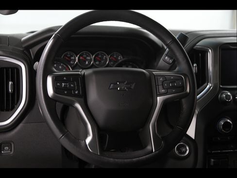 Used 2021 Chevrolet Silverado 1500 LT Trail Boss w/ Bed Protection Package AWD/4WD image 8
