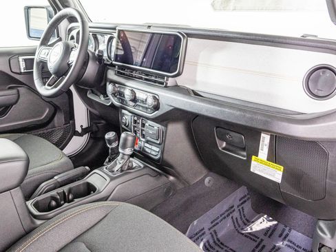 New 2026 Jeep Gladiator Sport AWD/4WD image 43