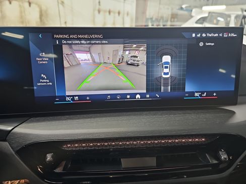 New 2026 BMW 330i Sedan w/ M Sport Package image 24