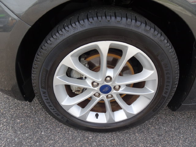 Used 2019 Ford Fusion SE FWD image 35