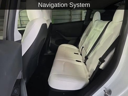 Used 2024 Tesla Model Y Long Range image 2