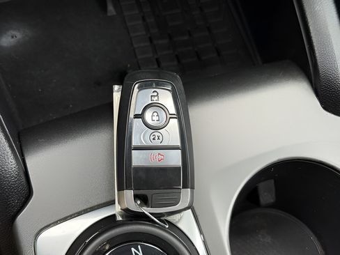 Certified 2025 Ford Bronco Sport Outer Banks w/ Outer Banks Tech Package+ AWD/4WD image 15