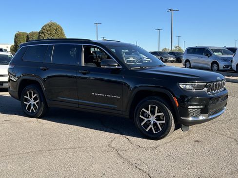 Certified 2024 Jeep Grand Cherokee L Limited w/ Luxury Tech Group II image 7