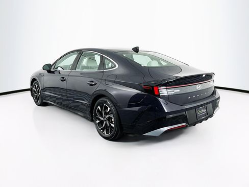 Used 2025 Hyundai Sonata SEL FWD image 5