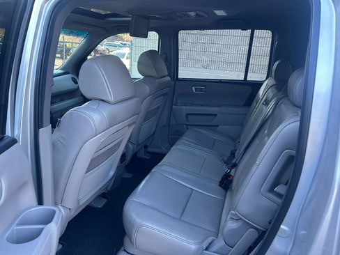 Used 2011 Honda Pilot Touring image 14