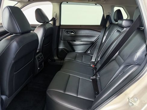 Certified 2021 Nissan Rogue SL w/ Premium Package FWD image 38