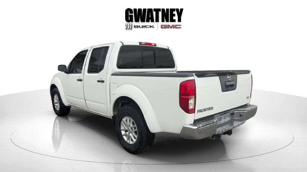 Used 2015 Nissan Frontier SV RWD image 5
