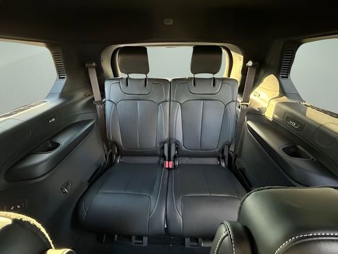 New 2025 Jeep Grand Cherokee L Overland image 14