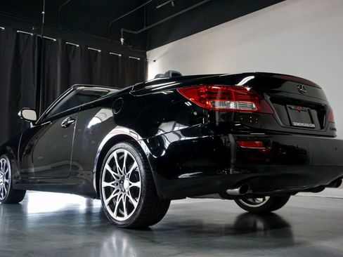 Used 2013 Lexus IS 350C w/ Luxury Pkg RWD image 37