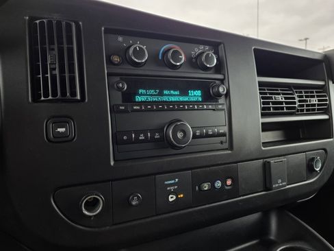 Used 2023 GMC Savana 2500 w/ Driver Convenience Package image 17